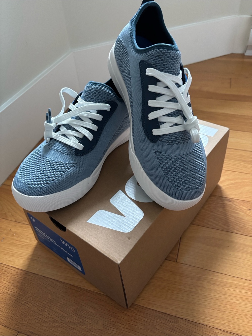 NWT Vessi Blue Knit Low-Top Sneakers